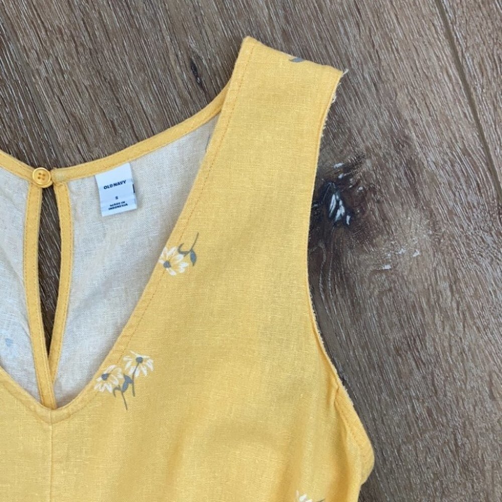 Old Navy Yellow Floral Linen Blend V-Neck Romper - Picture 4 of 6